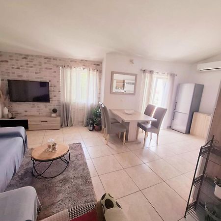 Apartman Šimun Apartment Primosten Bagian luar foto